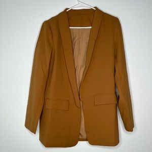 BROWN BLAZER